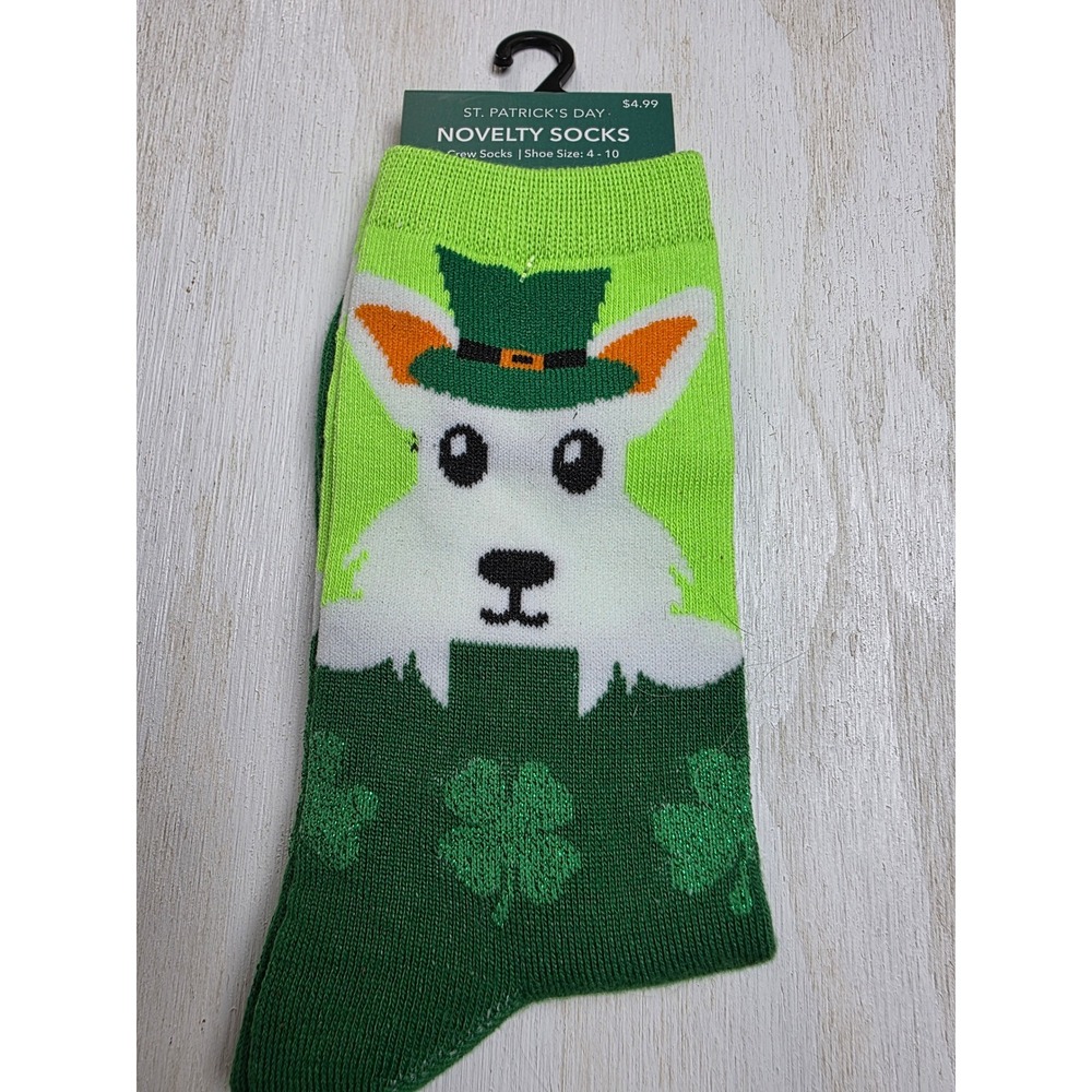 St Patricks Day Novelty Crew Socks Dog Leprechaun Hat Green Shamrocks NWT 4-10